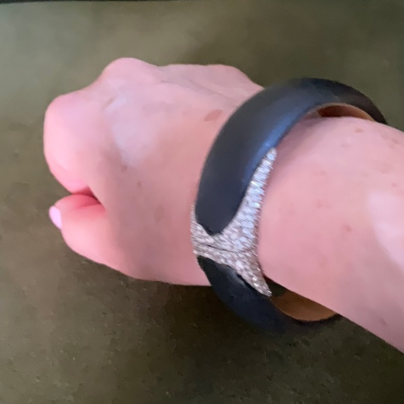 Alexis Bittar Lucite Bracelot - Picture 8 of 10